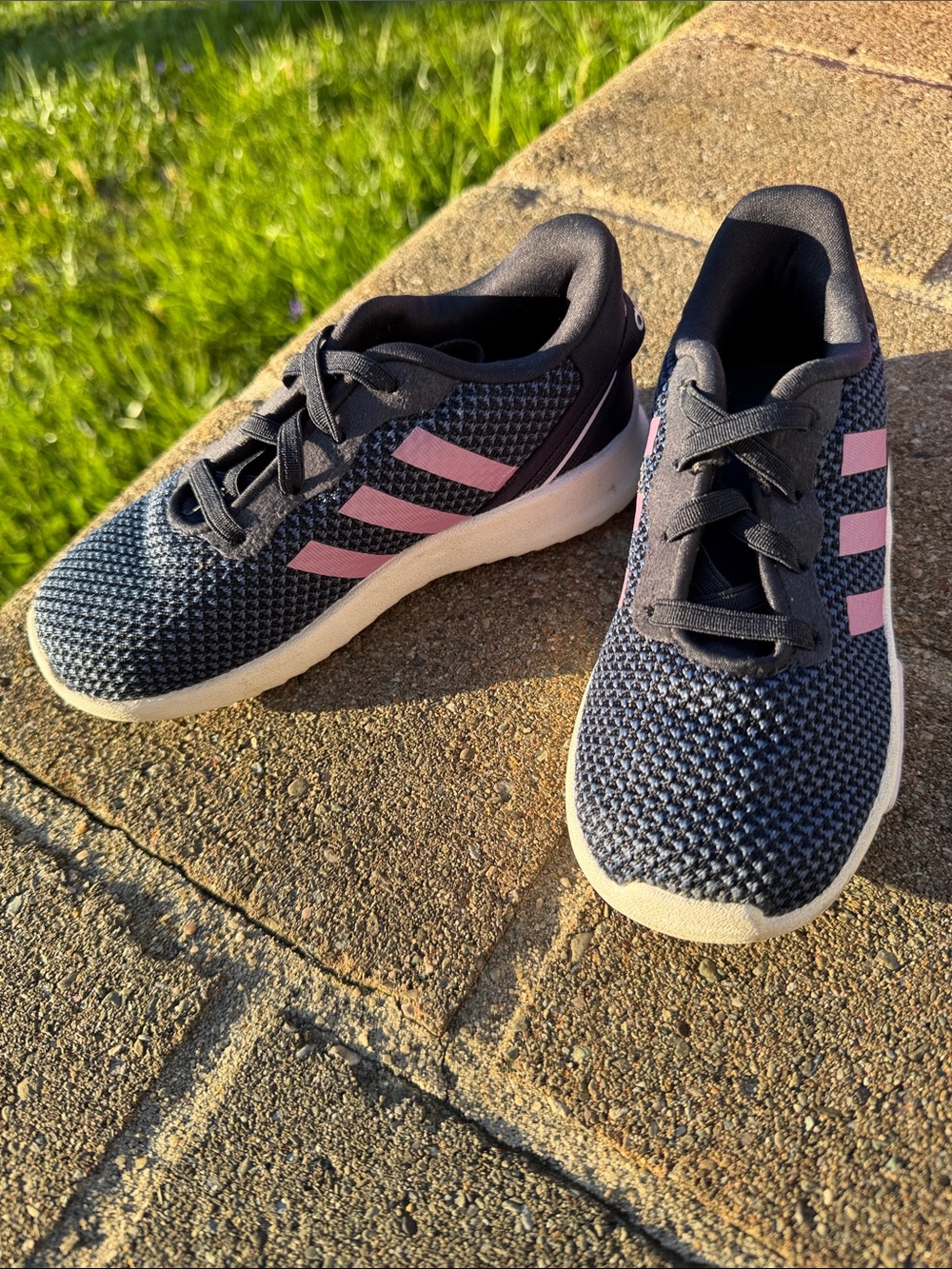 adidas Kid’s Navy Knit Athletic Sneakers with Pink Stripes size 10